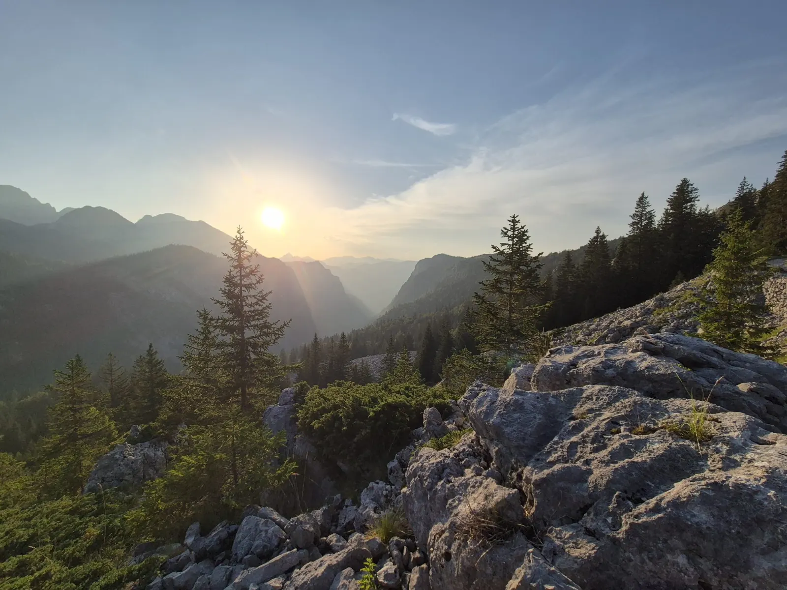 Pogled sa Maglića, najvišeg vrha Bosne i Hercegovine
